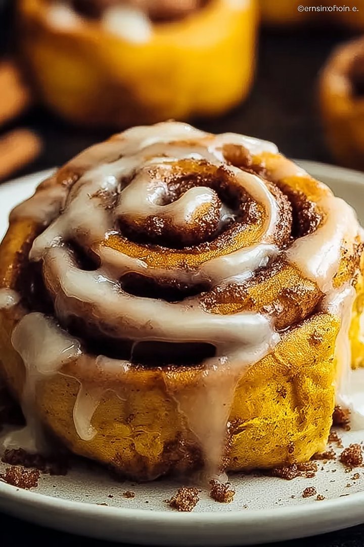 Brown Butter Pumpkin Cinnamon Rolls image 2